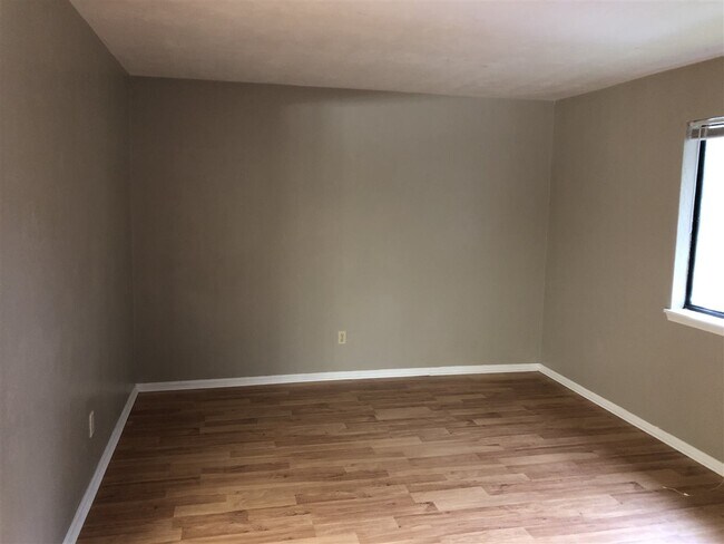 Foto del edificio - 1430 Willow Bend Way