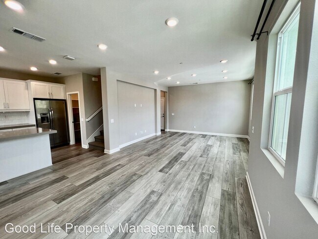 Building Photo - 4 br, 2.5 bath House - 1138 Delpy View Pt