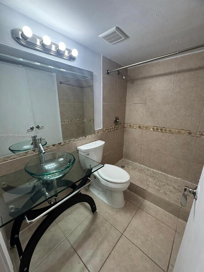 Foto del edificio - 11790 SW 18th St