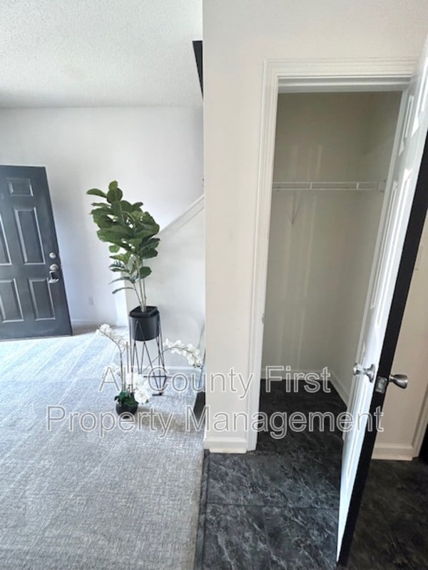 Foto del edificio - 4564 Parkview Square