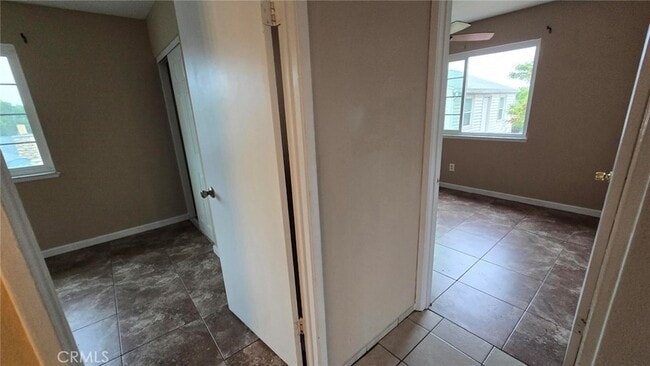 Building Photo - 308 N Millard Ave