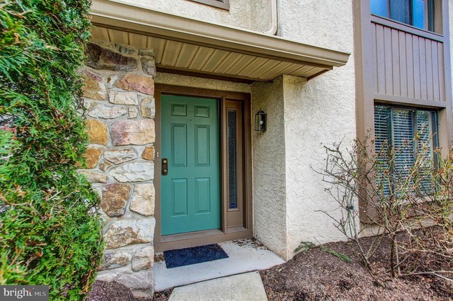 Building Photo - 74 Highgate Ln
