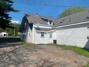 Building Photo - 2478 US-2