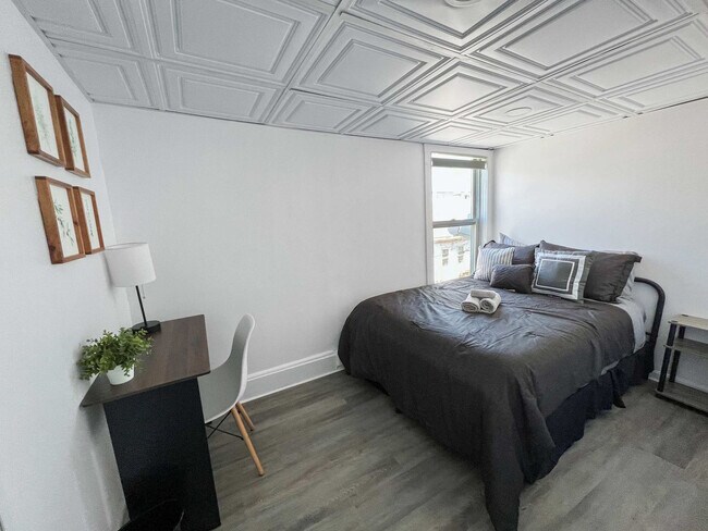 Foto del edificio - 156 Everett St