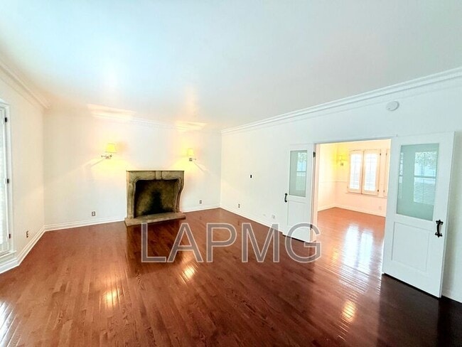 Foto del edificio - 1250 1/2 N Flores St.