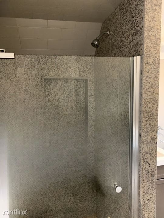 Foto del edificio - 2 br, 1 bath House - 77 Linden St. #33 3