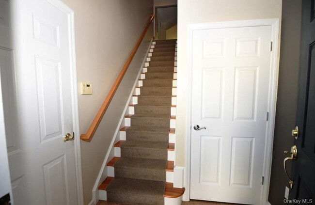 Building Photo - 2003 Half Moon Bay Dr