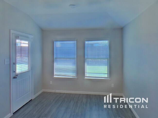 Building Photo - 791 Bayberry Ln