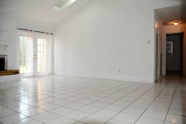 Foto del edificio - 8211 Leather Market St