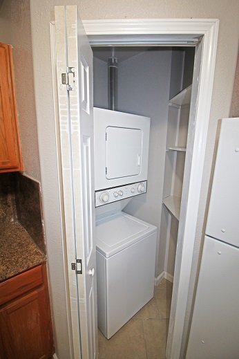 Foto del edificio - 819 Zachry Dr