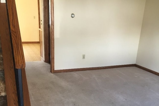 living room - 4031 Lancaster Rd