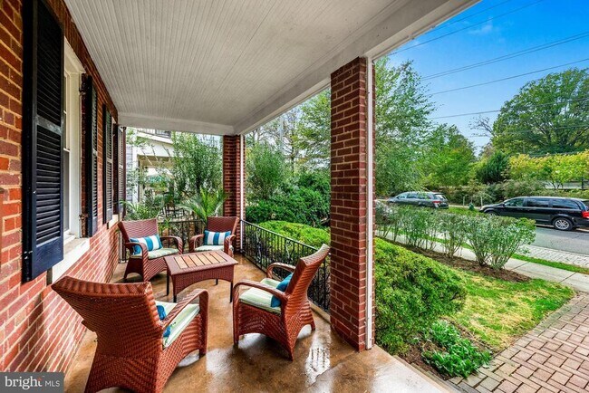 Foto del edificio - 5923 33rd St NW