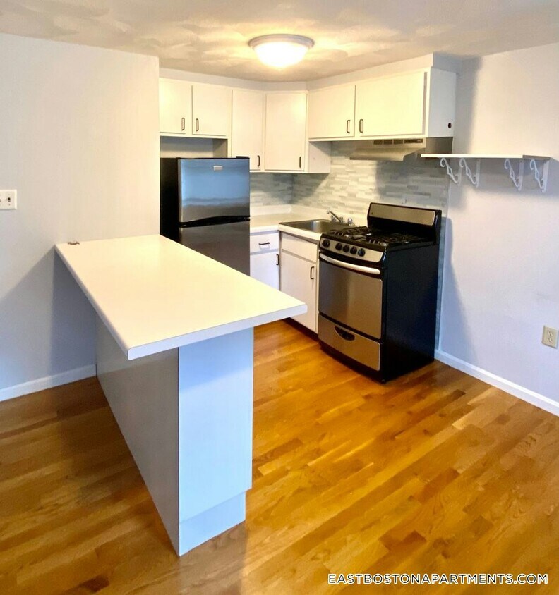 Primary Photo - 145 Princeton St
