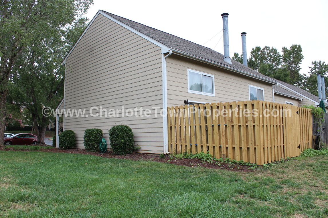 Primary Photo - 6115 Heathstone Ln
