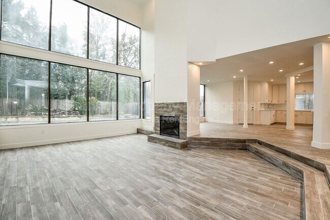 Building Photo - 8115 Fondren Lake Dr