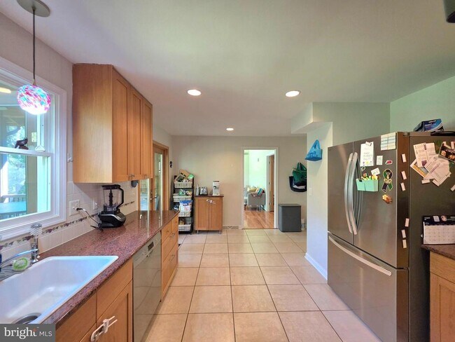Foto del edificio - 10930 Howland Dr