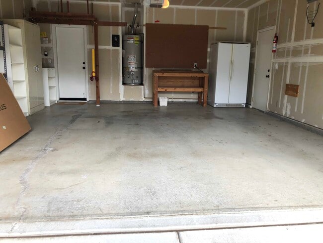 Building Photo - 9729 Marianna Way