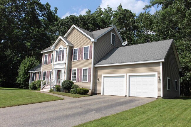 Building Photo - 48 Hickory Ln
