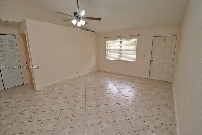 Foto del edificio - 278 SW 7th St