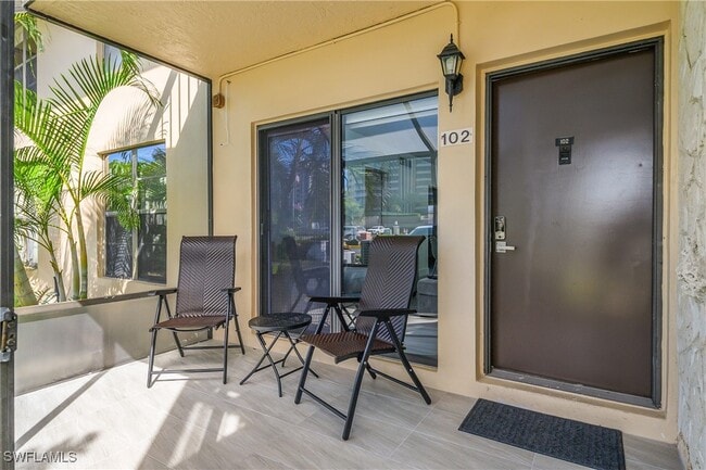 Building Photo - 201 S Collier Blvd