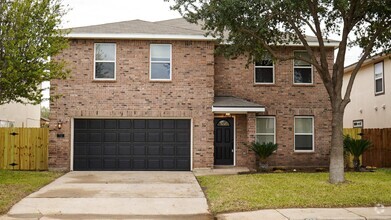 Building Photo - 710 Starling Creek Loop