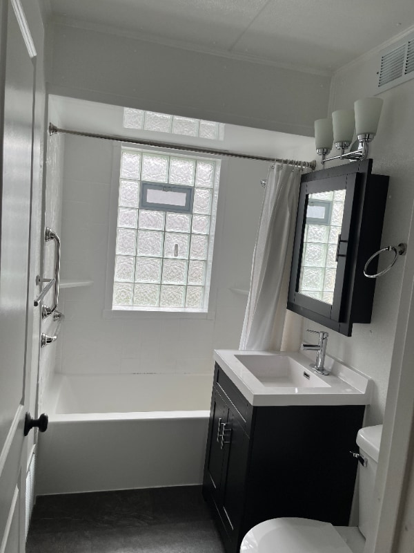 Building Photo - 2358-2360 S 60th St