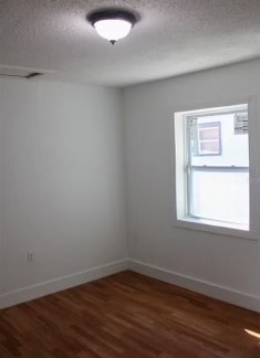 room - 1927 NW 2nd St