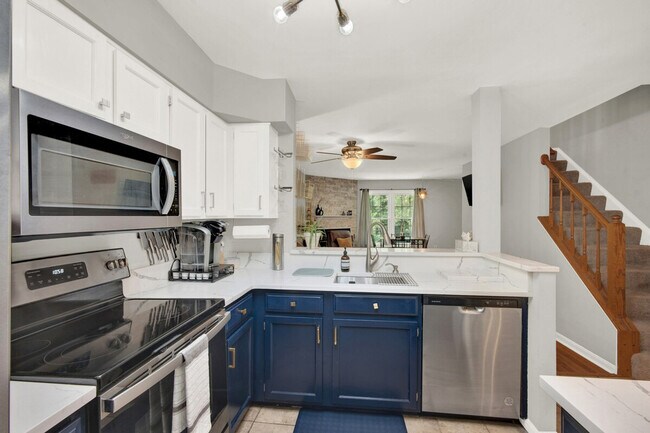 Foto del edificio - 6346 Chimney Wood Ct