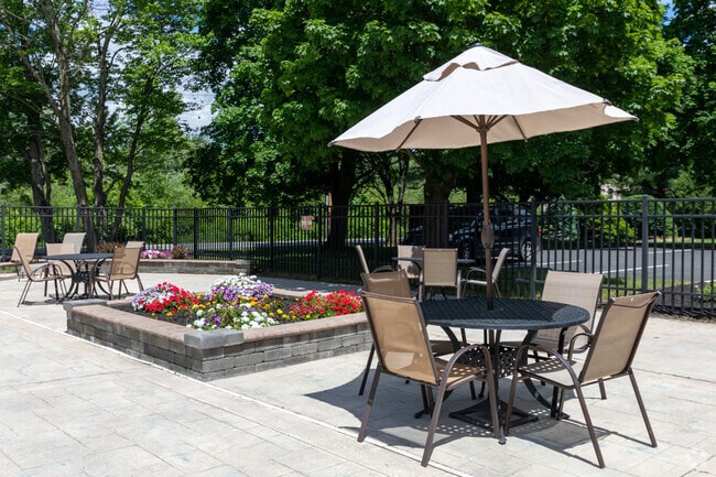 Interior Photo - Hollandale Apartments