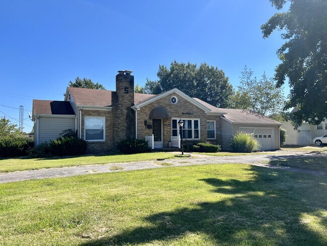 Building Photo - 315 Oak Hill Ave