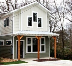 Building Photo - 1040 Zophi St