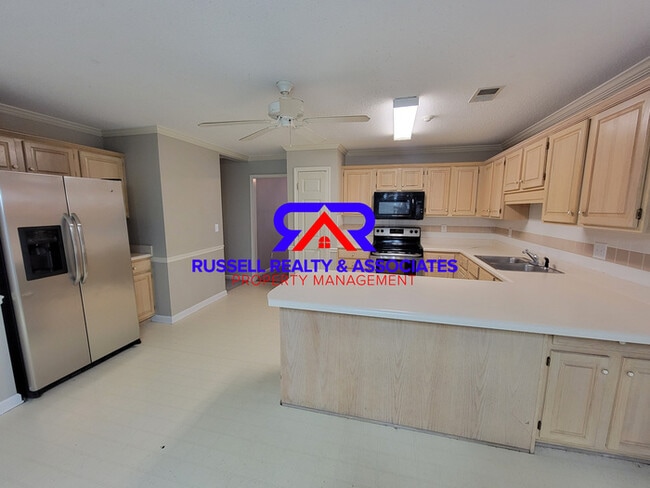 Building Photo - Alabaster- One Level Garden Home!