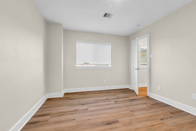 Foto del edificio - 12341 N Chestnut Hls Dr