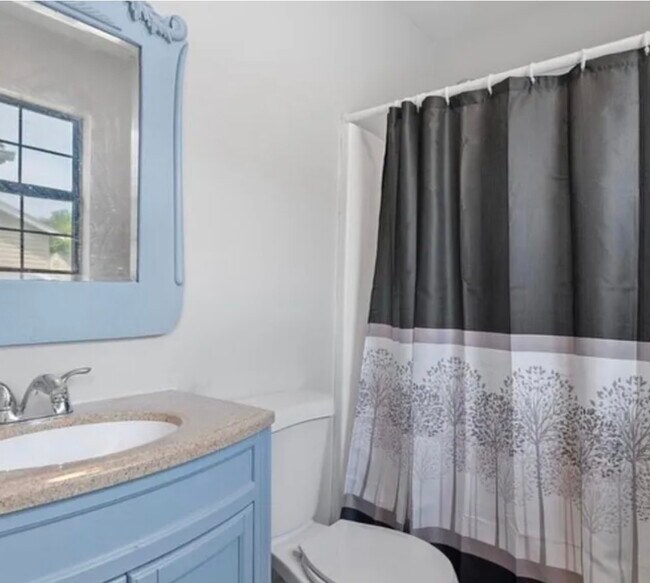 Foto del edificio - 890 A Ave