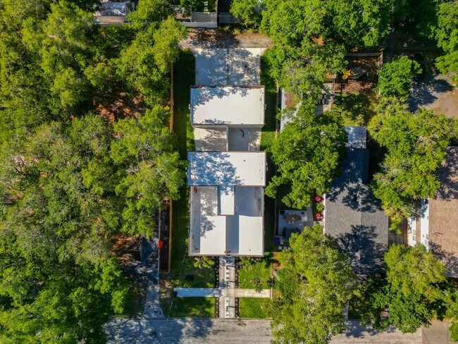 Foto del edificio - 412 W Amelia Ave