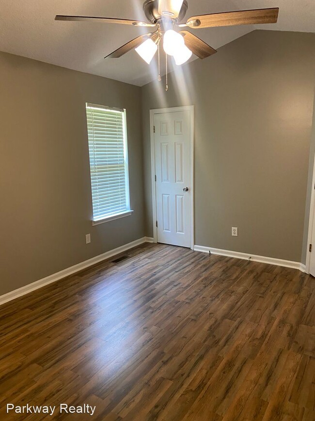 Building Photo - 3 br, 2 bath House - 155 Lisa Lane