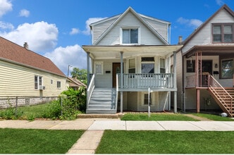 Building Photo - 10643 S Calhoun Ave