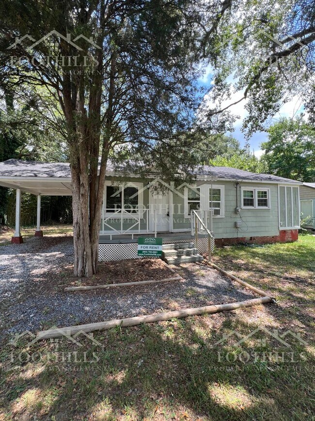 Foto del edificio - Affordable 3 Bedroom Home Near Hwy 28 with...