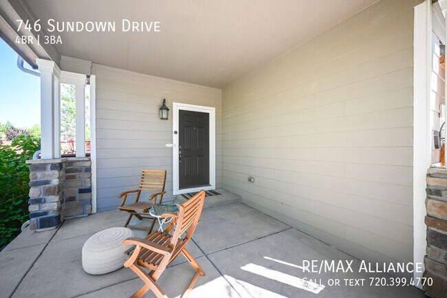 Foto del edificio - 746 Sundown Dr