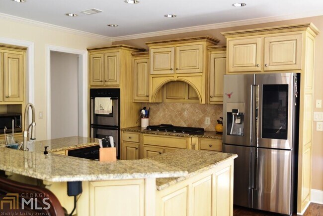 Building Photo - 8240 Royal Troon Dr