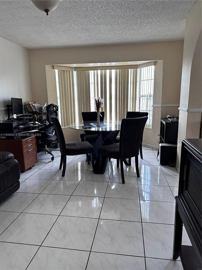 Foto del edificio - 16215 SW 139th Ct