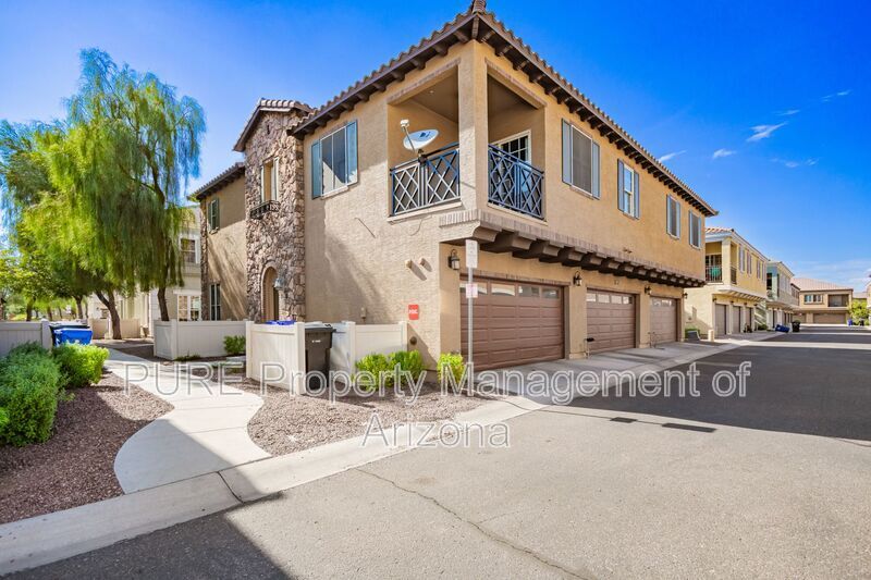 Primary Photo - 2768 S Sulley Dr