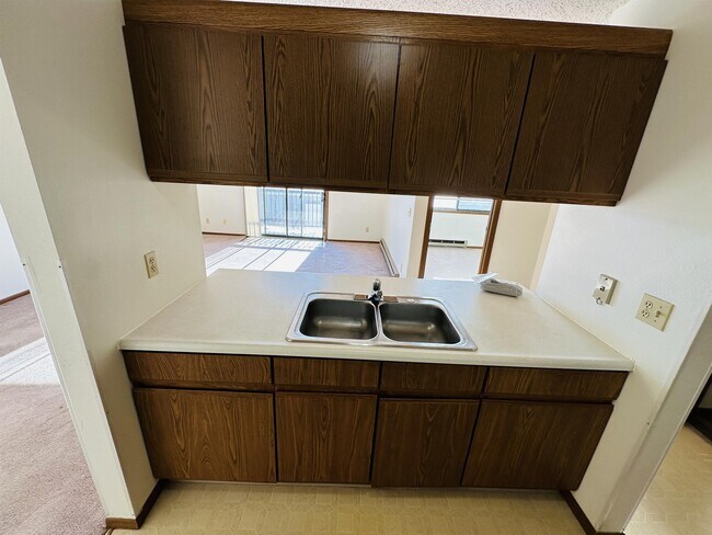 Foto del edificio - 307 11th Ave NW
