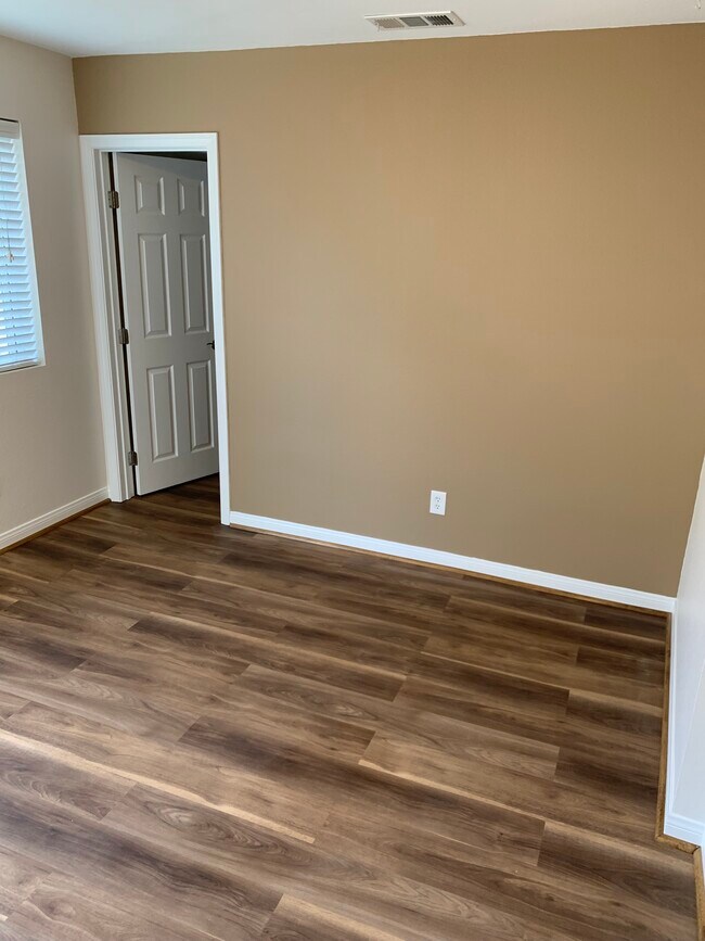Storage - 1124 Eston St