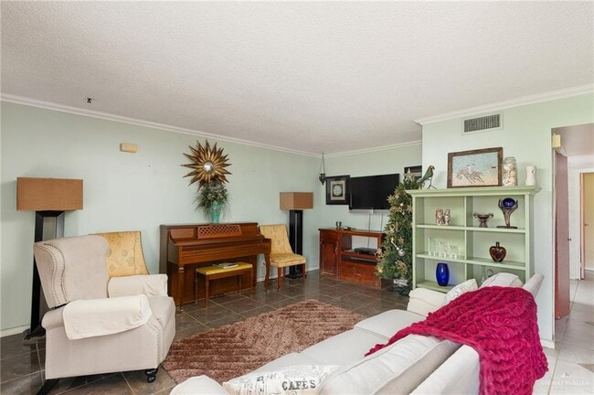 Foto del edificio - 10 Marinel Ln