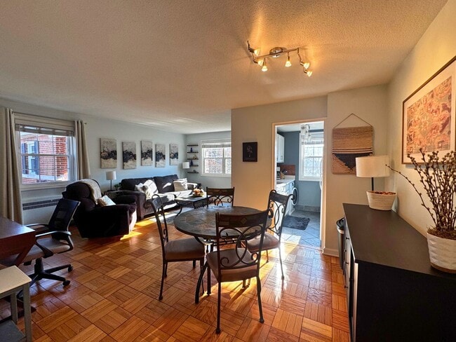 Building Photo - 4372 N Pershing Dr
