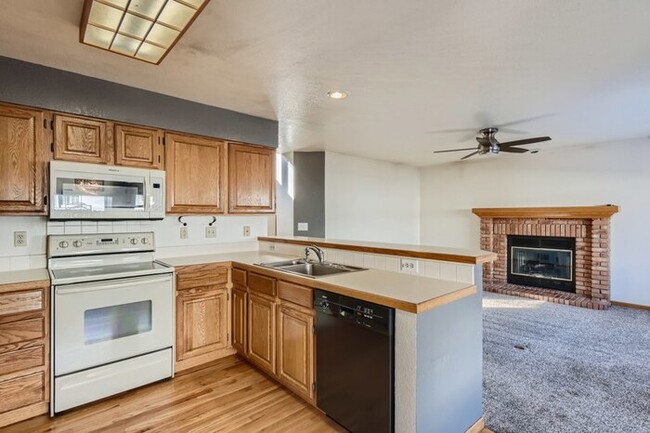 Foto del edificio - 907 Pine Drive, Windsor, CO, 80550