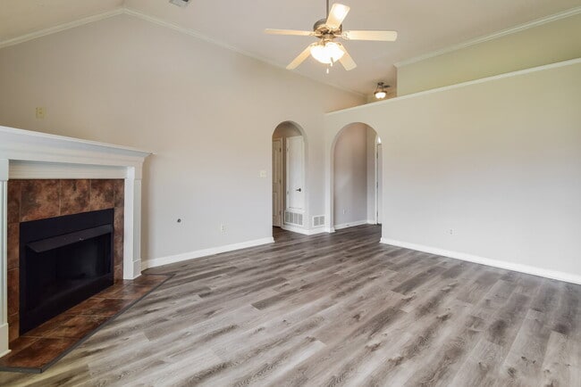 Building Photo - 4088 Carroll Dr
