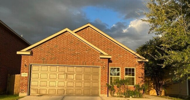 Foto del edificio - 14914 Darbydale Dr