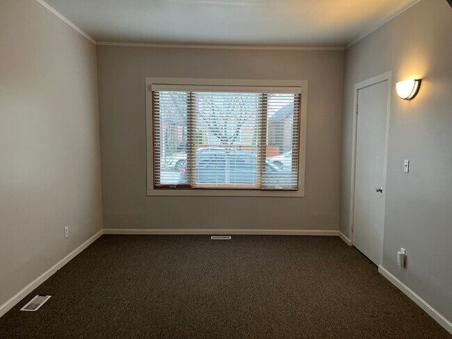 Foto del edificio - 3535 S Lowe Ave